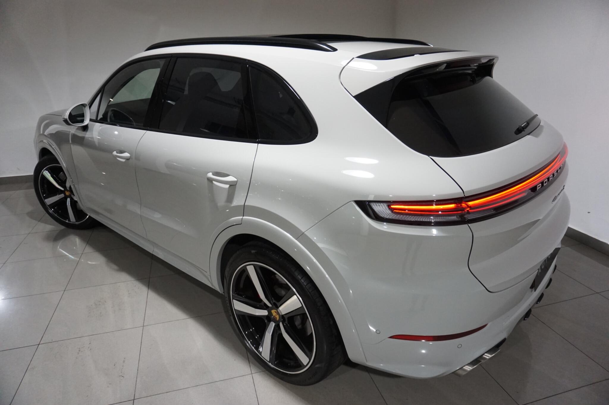 Porsche Cayenne 4.0T V8 S SUV 5dr Petrol TiptronicS 4WD Euro 6 (s/s) (474 ps)